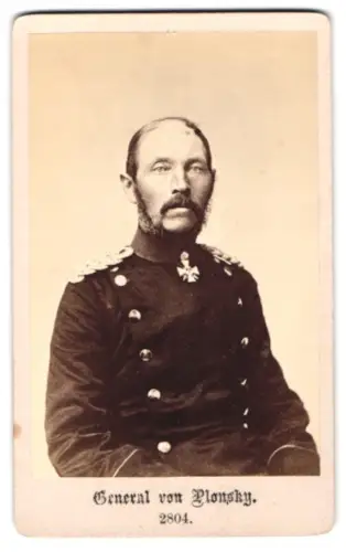 Fotografie unbekannter Fotograf und Ort, General von Plonsky im Überrock mit Adlerorden mit Schwertern