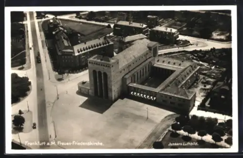 AK Frankfurt-Bockenheim, Frauen-Friedenskirche, Luftbild