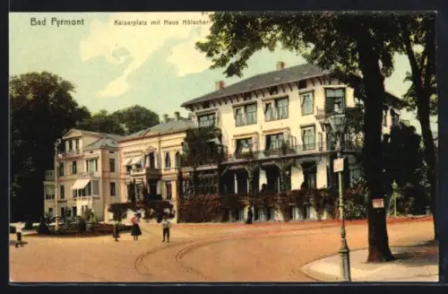 AK Bad Pyrmont, Haus Hölscher am Kaiserplatz, Leute