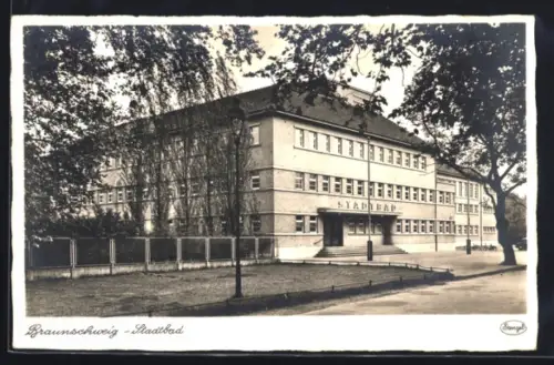 AK Braunschweig, Stadtbad mit Strasse