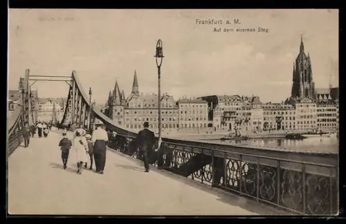 AK Alt-Frankfurt, Auf dem eisernen Steg, Im Hintergrund Dom