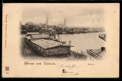 AK Lübeck, Hafen, Im Hintergrund Kirche