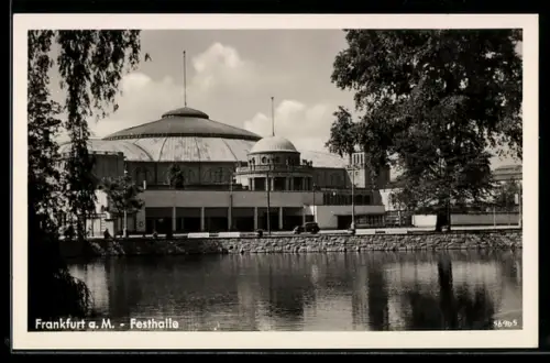 AK Frankfurt-Westend, Festhalle, vom Wasser gesehen