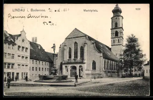 AK Lindau i. Bodensee, Marktplatz mit Kirche und Brunnen
