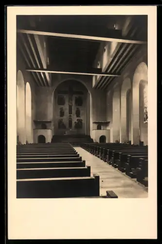 AK Frankfurt-Bockenheim, Inneres der Kath. Frauen-Friedenskirche