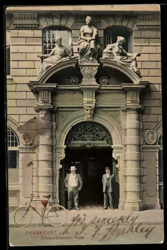 AK Frankfurt, Partie am Rathaus, Seitenbau Portal