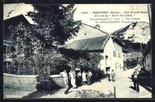 AK Mouthier, Rue Ernest-Reyer et Café du Bon Accueil