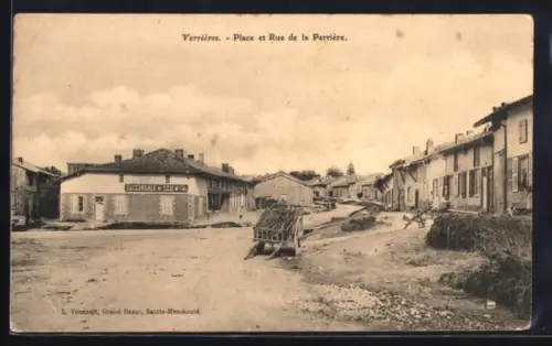 AK Verrieres, Place et Rue de la Perriere