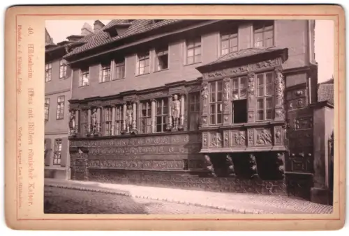 Fotografie J. Nöhring, Lübeck, Ansicht Hildesheim, Haus mit Bildern römischer Kaiser