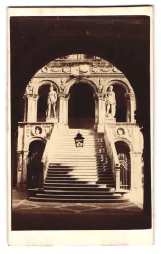 Fotografie C. Naya, Venezia, Campo S. Maurizio 2758, Ansicht Venedig, Scala dei Giganti, Riesentreppe