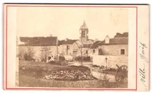 Fotografie unbekannter Fotograf, Ansicht Villejuif, Partie im Ort mit Kirche