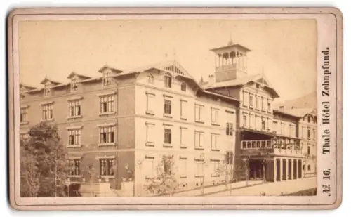 Fotografie unbekannter Fotograf, Ansicht Thale, Partie am Hôtel Zehnpfund