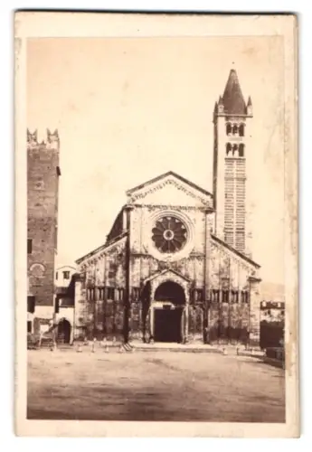 Fotografie unbekannter Fotograf, Ansicht Verona, Blick zur Kirche San Zeno