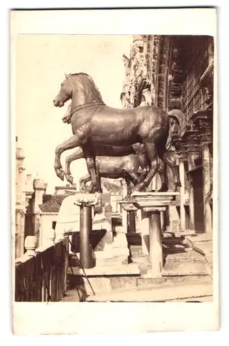 Fotografie C. Naya, Venedig, Campo St. Maurizio 2758, Ansicht Venedig, Cavalli di Chiesa, Pferdestatuen vor der Kirche