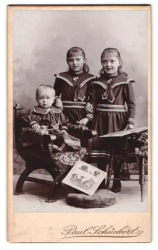 Fotografie Paul Schickert, Charlottenburg, Berlinerstr. 112, Drei Kinder in Matrosenanzügen