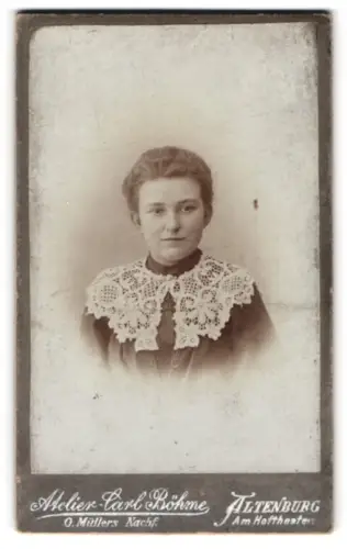 Fotografie Carl Böhme, Altenburg, Am Hoftheater, Porträt einer jungen Frau