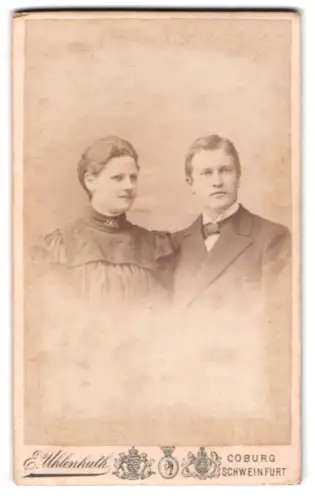Fotografie E. Uhlenhuth, Coburg, Porträt eines Paares
