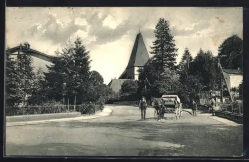 AK Nusse im Lübschen, Hauptstrasse und Kirche, Pferdefuhrwerk