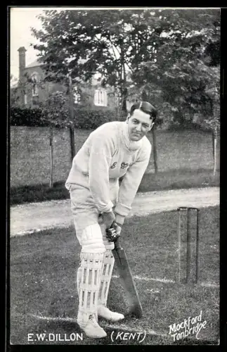 AK Kent, Cricketspieler E. W. Dillon, Sport