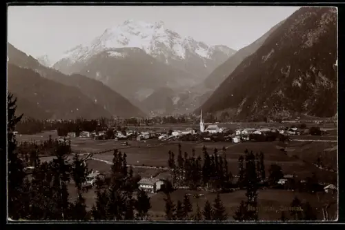 Foto-AK Fritz Gratl: Mayrhofen, Gesamtansicht, Zillertal mit Gebirgspanorama