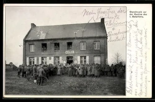 AK Standmusik vor der Kantine des I. Bataillons