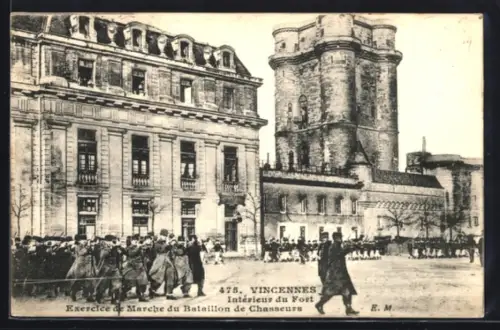 AK Vincennes, Intérieur du Fort, Exercice de Marche du Bataillon de Chausseurs