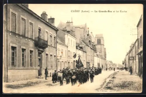 AK Clèry, La Grande-Rue et les Ècoles
