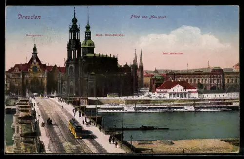 AK Dresden, König-Friedrich-August-Brücke mit Strassenbahn, Georgentor, Katholischer Hofkirche u. Italienischem Dörfchen