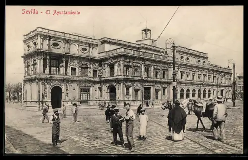 AK Sevilla, El Ayuntamiento mit Passanten