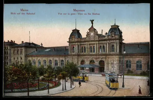 AK Mainz, Blick auf den Bahnhof mit Strassenbahnen