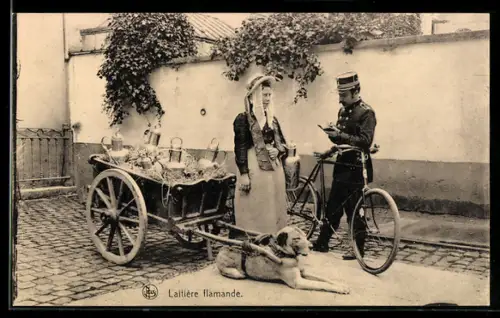 AK Laitiere flamande, Milchverkäuferin mit Hundegespann, Polizist