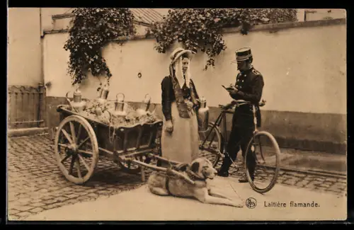 AK Laitiere flamande, Milchbäuerin und Postbote am Hundegespann