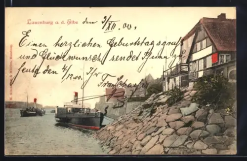 AK Lauenburg a. d. Elbe, Dampfer am Ufer