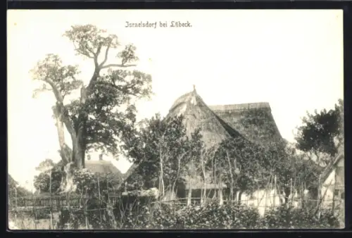 AK Israelsdorf bei Lübeck, Bauernhaus mit Reetdach