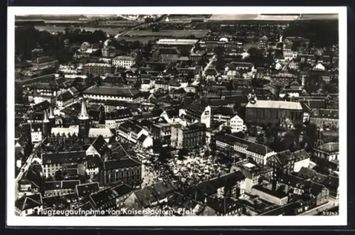 AK Kaiserslautern /Pfalz, Ortsansicht vom Flugzeug aus