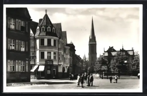AK Kaiserslautern, Königstrasse mit Blick zur Kirche