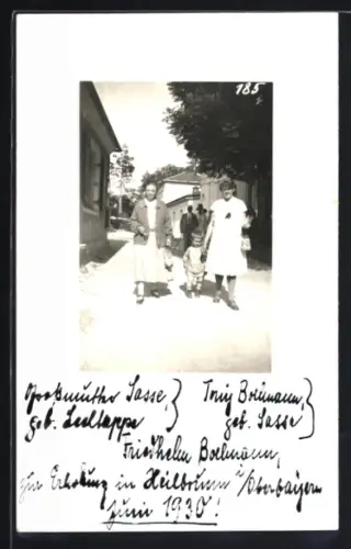 Foto-AK Heilbrunn i. Oberbayern, Grossmutter, Mutter und Junge 1930