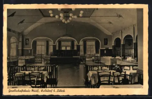 AK Lübeck-Walddorf, Gesellschaftshaus und Kaffee, Speisesaal, Bes. M. Muuss