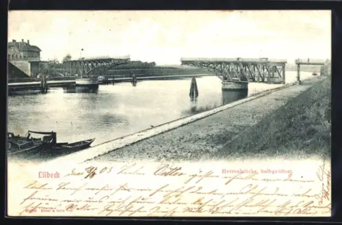 AK Lübeck, Herrenbrücke, halbgeöffnet
