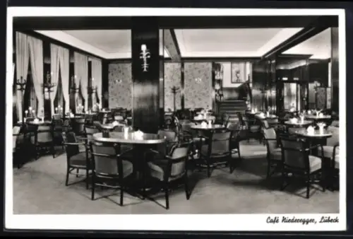 AK Lübeck, Cafe Niederegger, Innenansicht