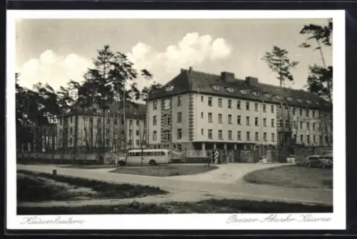 AK Kaiserslautern, Panzer-Abwehr-Kaserne mit Bus