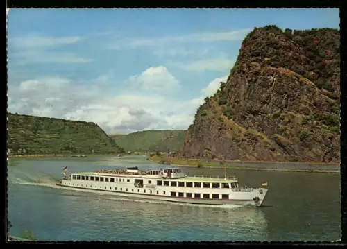 AK Fahrgastschiff Hessen auf dem Rhein vor der Loreley