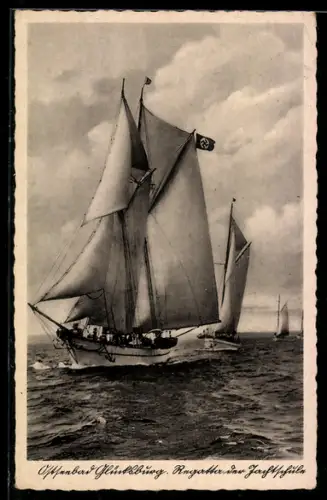 AK Segelboote der Jachtschule Glücksburg bei einer Regatta, -Fahne, Segelsport