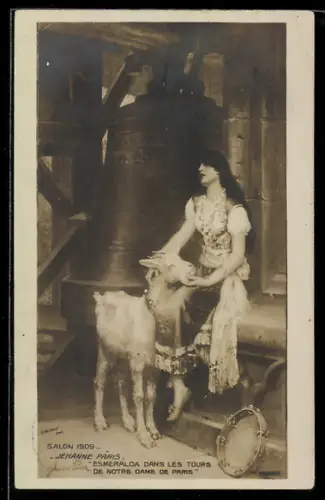 AK Esmeralda dans les tours de Notre Dame de Paris, Ziege