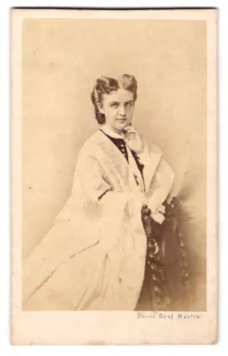 Fotografie Heinrich Graf, Berlin, Friedrichstrasse 165, Maria Anna Prinzessin von Anhalt-Dessau, Prinzessin v. Preussen