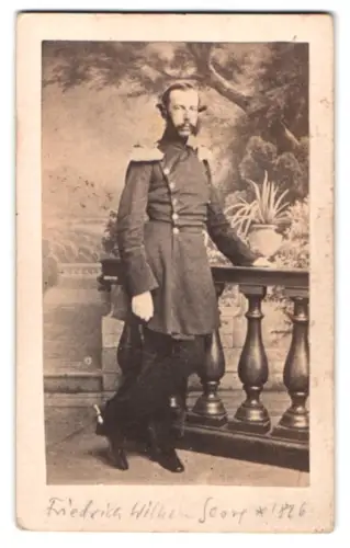 Fotografie unbekannter Fotograf und Ort, Porträt Prinz Georg von Preussen, General d. Kavallerie und Schriftsteller