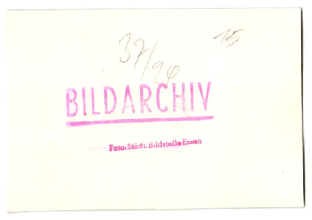 21 Fotografien Flughafen Essen, Junkers Flugzeuge der Lufthansa, Besucher & Hangar zum Tag d. Eröffnung 1934,  22