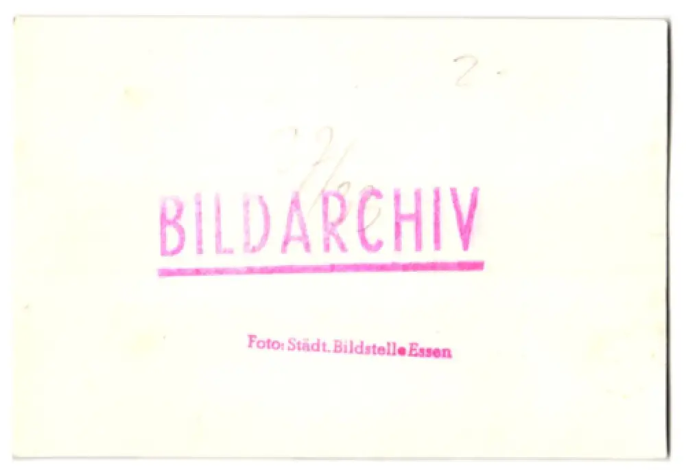 21 Fotografien Flughafen Essen, Junkers Flugzeuge der Lufthansa, Besucher & Hangar zum Tag d. Eröffnung 1934,  30