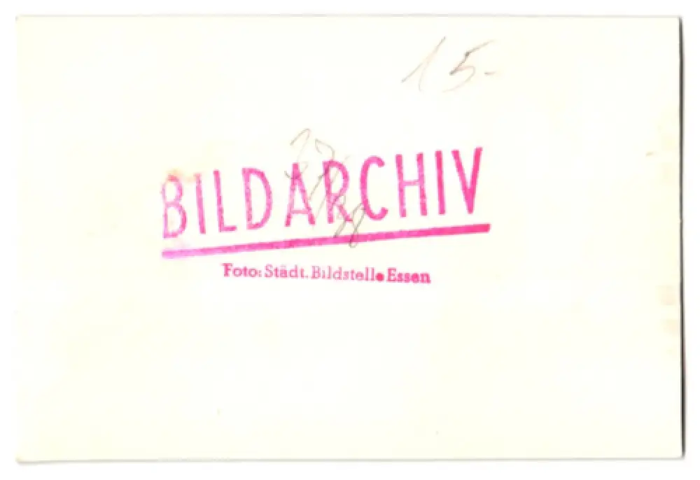 21 Fotografien Flughafen Essen, Junkers Flugzeuge der Lufthansa, Besucher & Hangar zum Tag d. Eröffnung 1934,  31