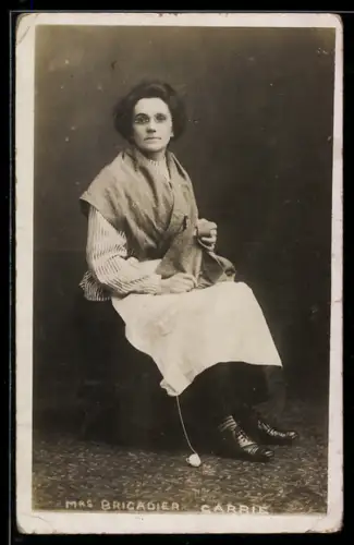 AK Mrs. Brigadier Carrie von der Heilsarmee im Portrait, Religion